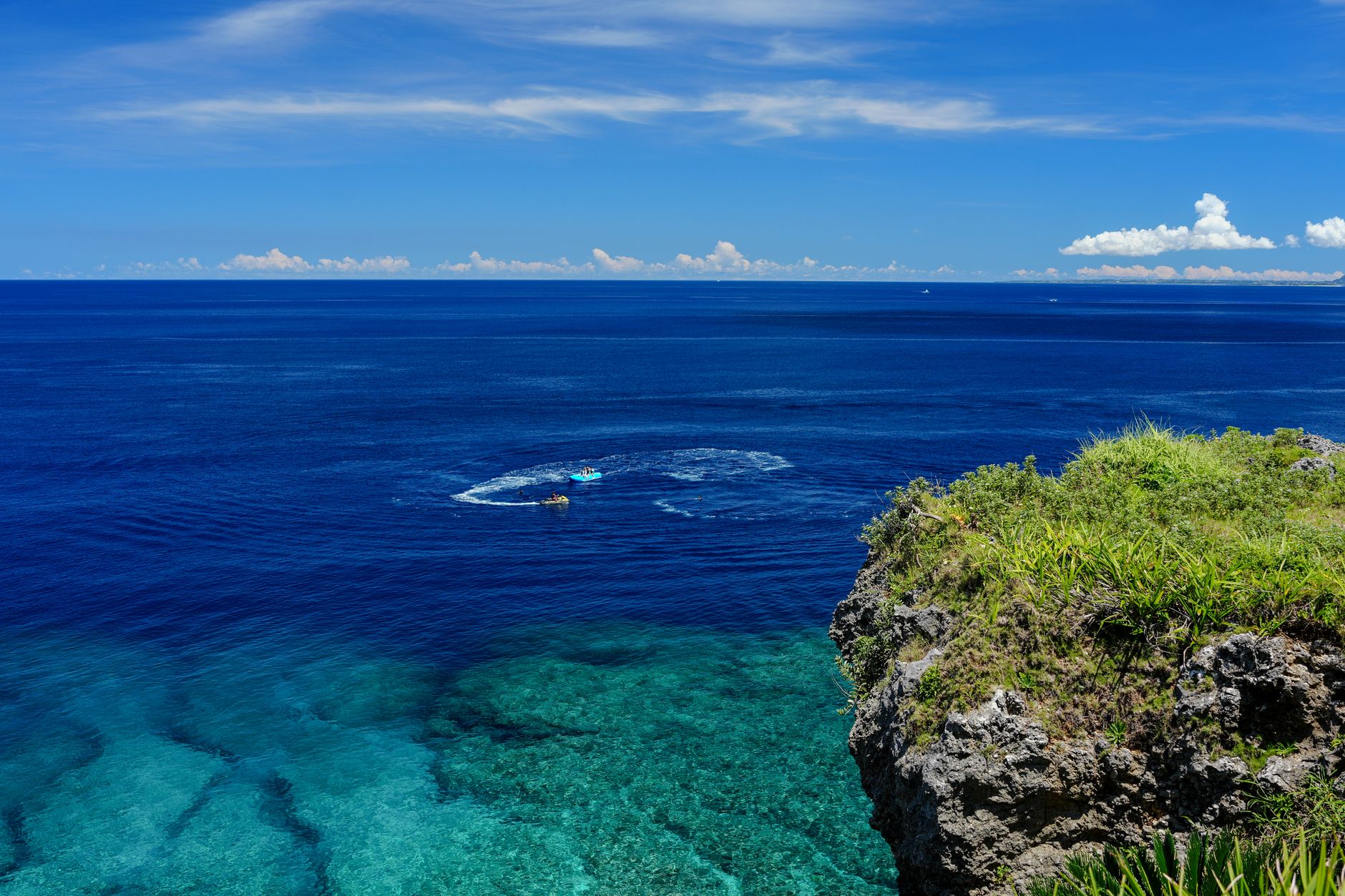 沖縄の海(イメージ)
